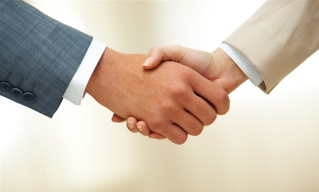 易點軟件成功簽約?？谌罩瞧嚰瘓F——海口日之星汽車出行服務有限公司